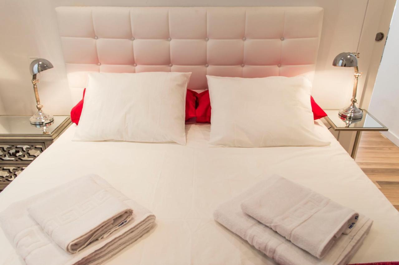 For You Rentals New Design Apartment Temporal Puerta Del Sol Pre10C Madrid Luaran gambar