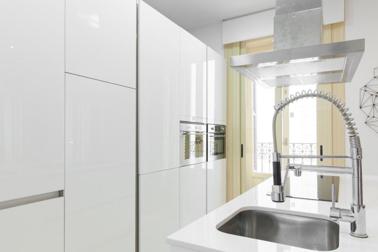 For You Rentals New Design Apartment Temporal Puerta Del Sol Pre10C Madrid Luaran gambar